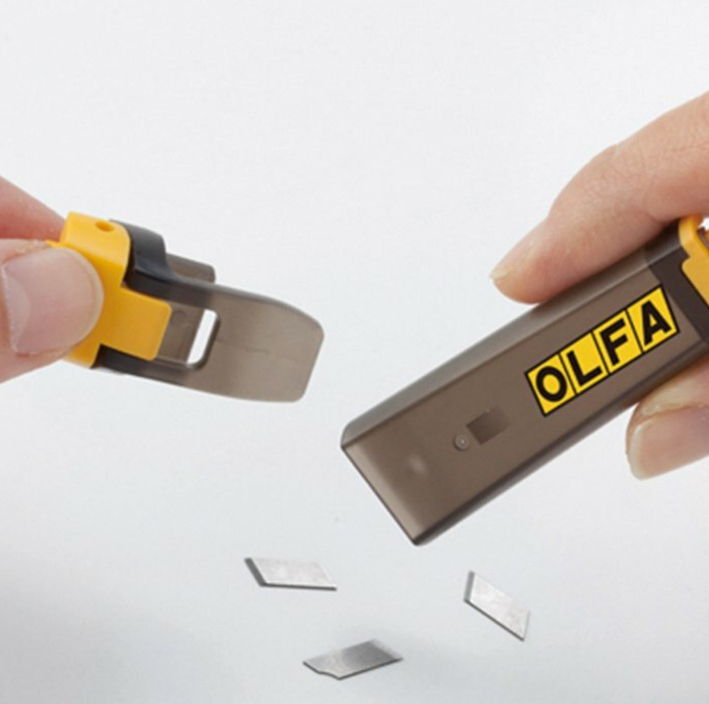 Cortador 9mm OLFA DA-1