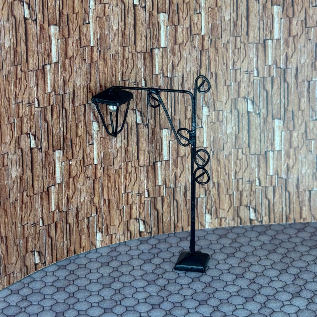 Farol miniatura C10