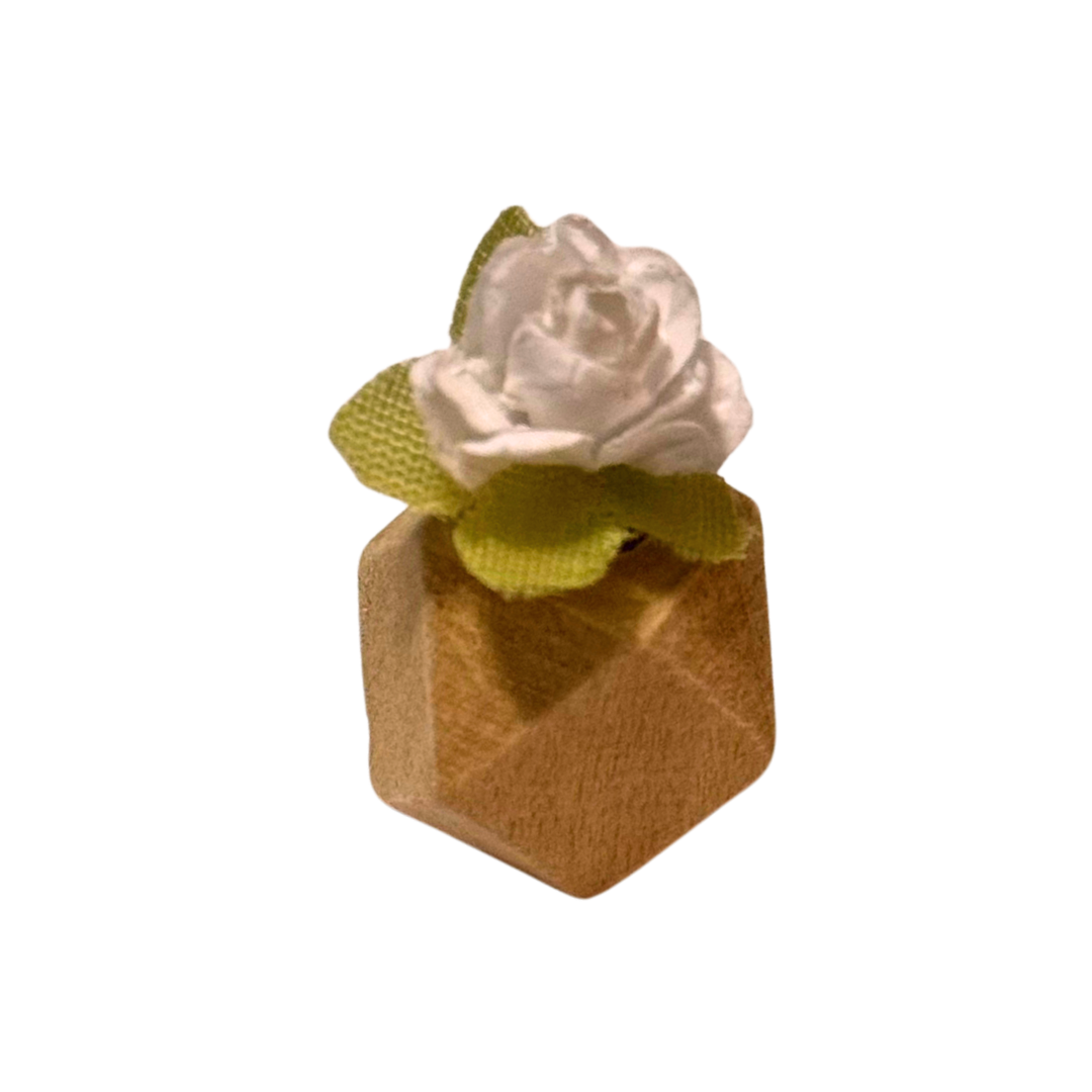 Maceta con rosa