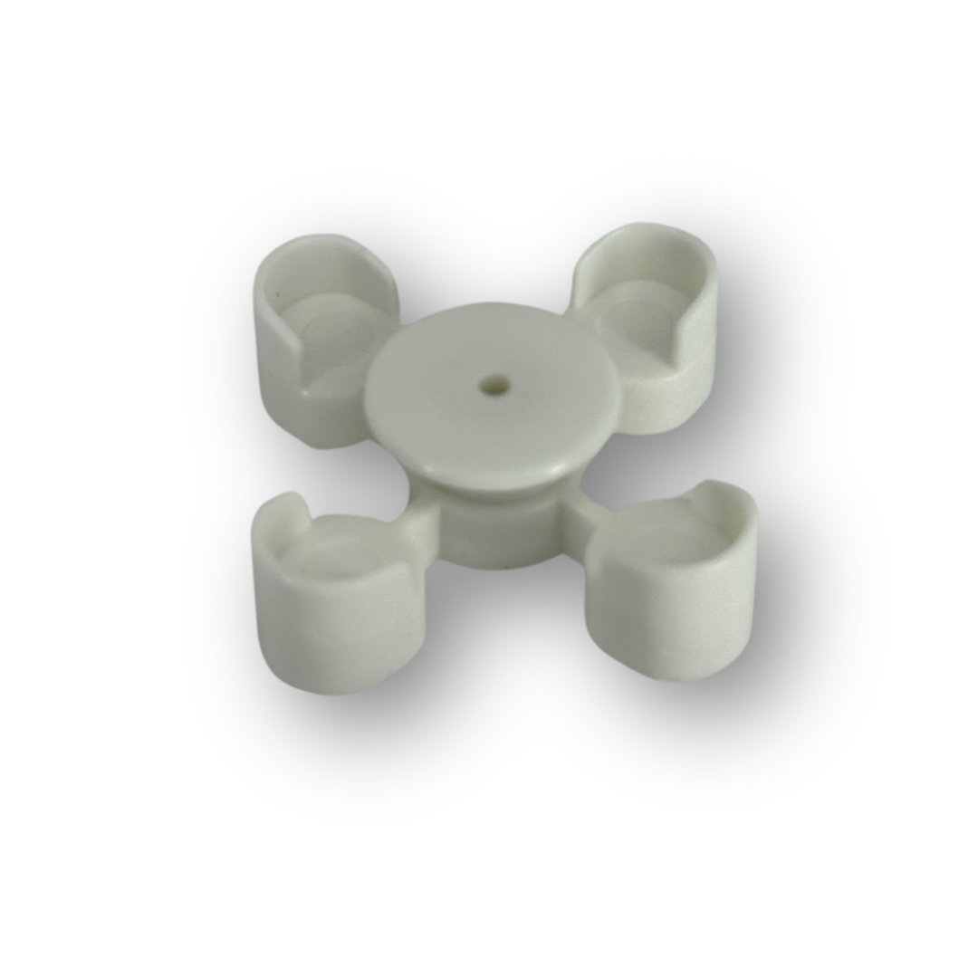 Mesa blanca con 4 sillas esc 1:50