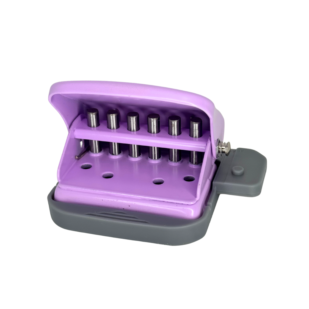 Perforadora con 6 orificios